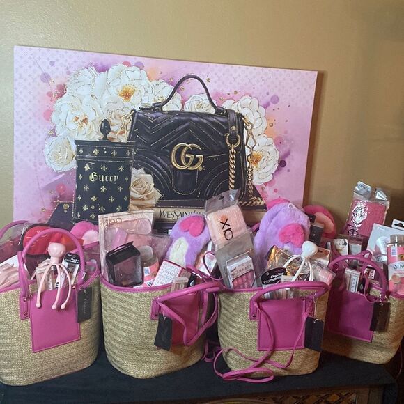 Mystery Gift  Sets❣️ - Picture 1 of 9